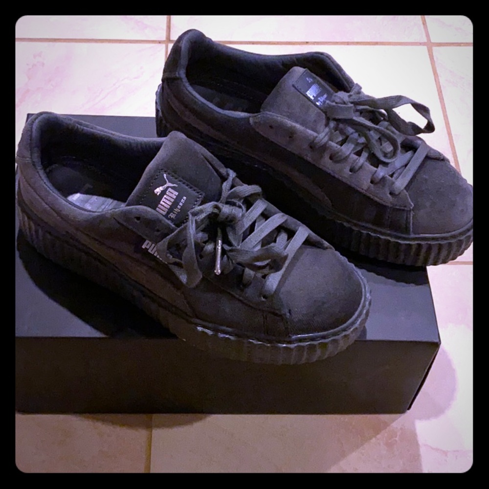 Women’s Fenty by Puma Velvet Creepers